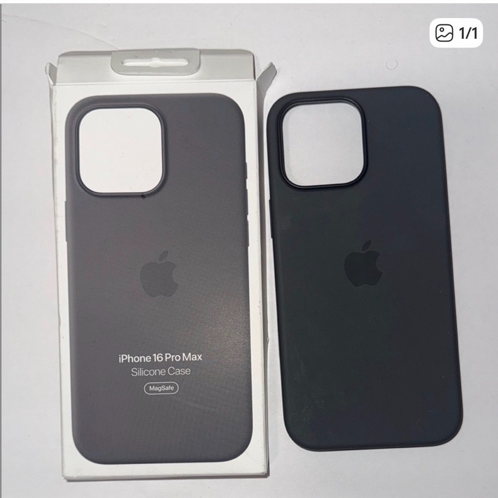 Apple iPhone 16 Pro Max Silicone Cover - Dark Gray